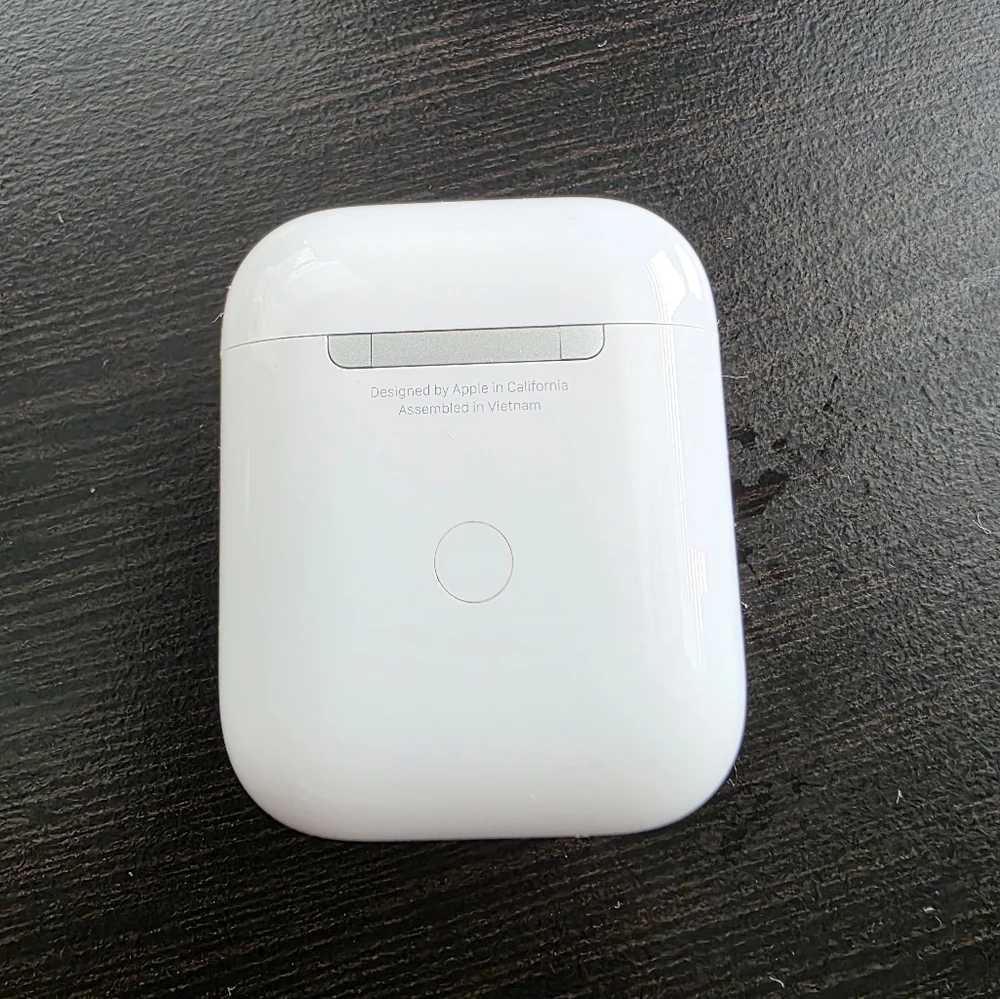 Apple Airpods with Charging Case - White